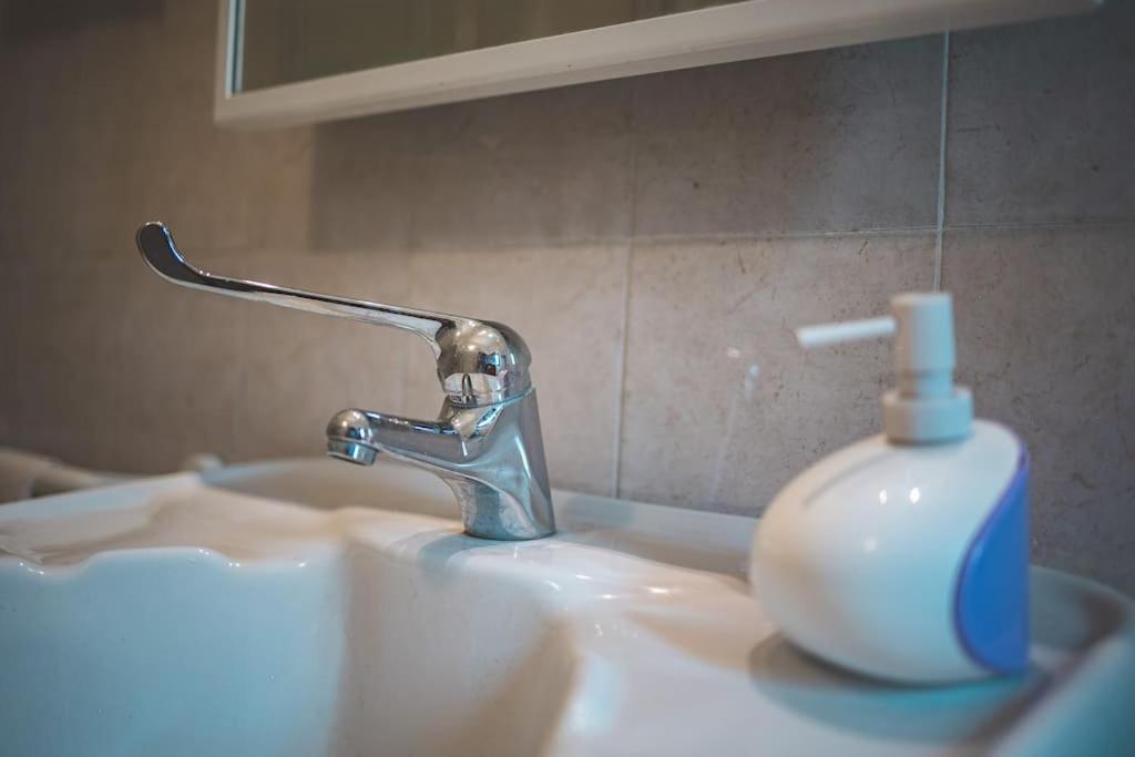 Al Torrente Apartment Monza - Milano + Free Wifi Севезо Экстерьер фото
