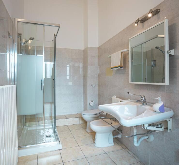 Al Torrente Apartment Monza - Milano + Free Wifi Севезо Экстерьер фото
